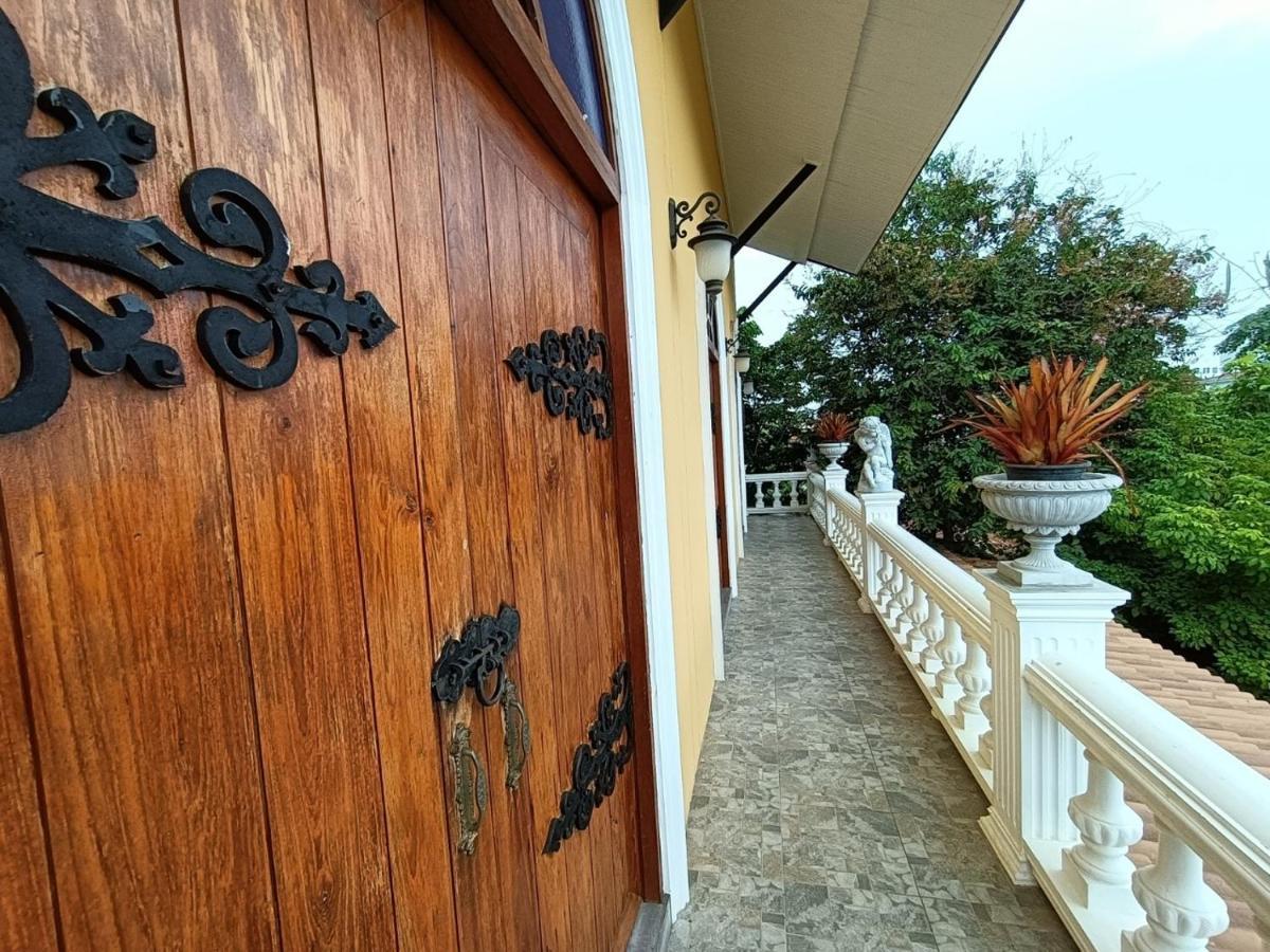 Aen Guy Boutique Hotel Sukhothai Ngoại thất bức ảnh